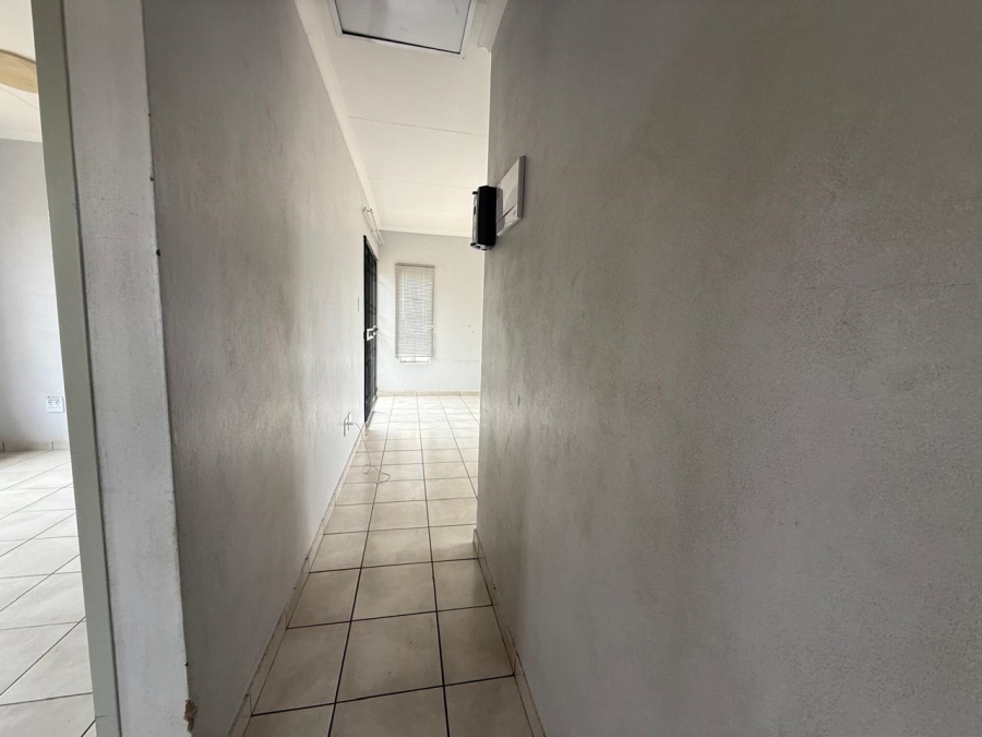 To Let 3 Bedroom Property for Rent in Waterkloof East North West